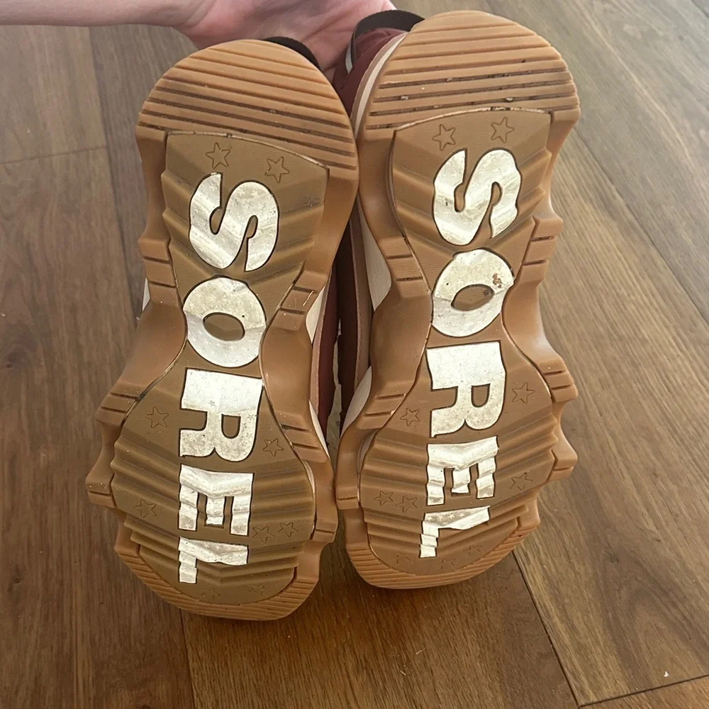 Sorel snow shoes - Picture 7 of 7